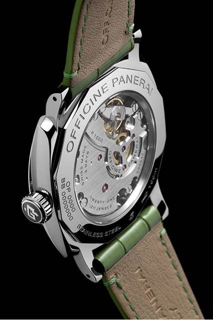 <strong>ラジオミール 1940 スリーデイズ アッチャイオ-42mm</strong><br />ケース｜ステンレススチール<br />直径｜42mm<br />ムーブメント｜手巻き（Cal.P.1000）<br />振動数｜2万8800振動／時<br />パワーリザーブ｜約72時間<br />防水｜5気圧<br />機能｜秒針ゼロリセット機構