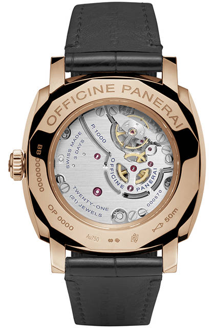 <strong>ラジオミール 1940 スリーデイズ オロロッソ-42mm</strong><br />ケース｜18Kレッドゴールド<br />直径｜42mm<br />ムーブメント｜手巻き（Cal.P.1000）<br />振動数｜2万8800振動／時<br />パワーリザーブ｜約72時間<br />防水｜5気圧<br />機能｜秒針ゼロリセット機構