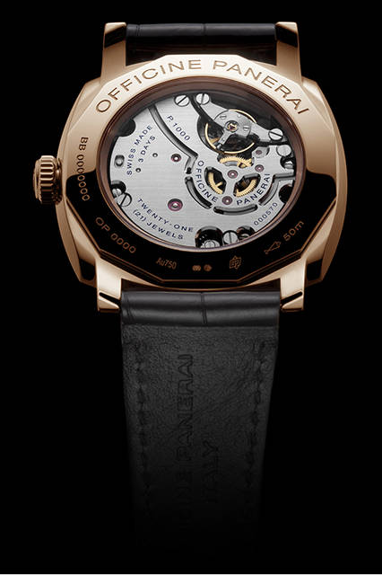 <strong>ラジオミール 1940 スリーデイズ オロロッソ-42mm</strong><br />ケース｜18Kレッドゴールド<br />直径｜42mm<br />ムーブメント｜手巻き（Cal.P.1000）<br />振動数｜2万8800振動／時<br />パワーリザーブ｜約72時間<br />防水｜5気圧<br />機能｜秒針ゼロリセット機構