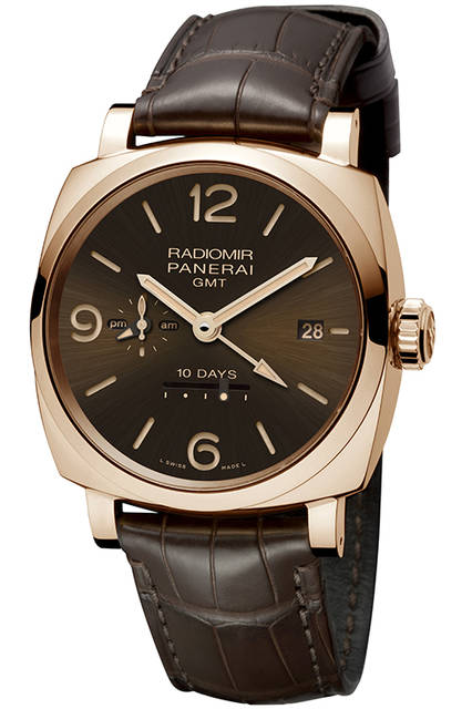 <strong>ラジオミール 1940テンデイズ GMT オートマティック オロロッソ-45mm</strong><br />ケース｜レッドゴールド<br />直径｜45mm<br />ムーブメント｜自動巻き（Cal.P.2003/10）<br />振動数｜2万8800振動／時<br />パワーリザーブ｜約240時間（約10日間）<br />防水｜5気圧<br />機能｜ロングパワーリザーブ、昼夜表示付きGMT機構、秒針ゼロリセット機構<br />発売時期｜2015年冬予定