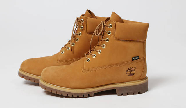 <strong>Timberland｜ティンバーランド</strong><br />ビームス別注の6インチプレミアムブーツ「Timberland × BEAMS 6inch Premium Boot」3万1320円