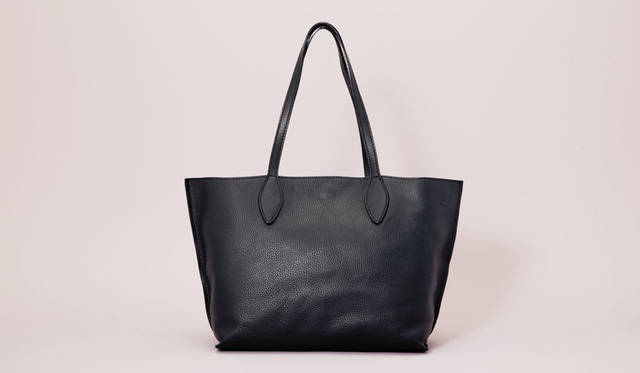 <strong>ODETTE E ODILE</strong><br />Tote bag ¥29,160