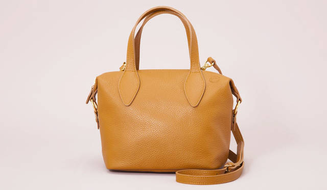 <strong>ODETTE E ODILE</strong><br />2-way mini boston bag ¥31,320