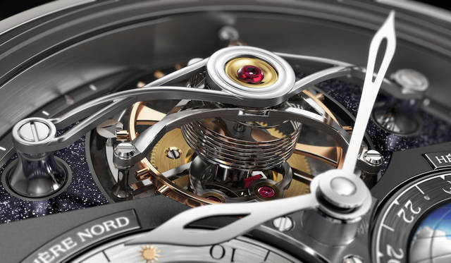 <strong>Villeret Tourbillon Cylindrique Nightsky Geospheres</strong><br />Case: White gold<br />Diameter: 47mm<br />Thickness: 15.38mm<br />Movement: Manual-winding (Cal. MB 68.40)<br />Frequency: 18,000 vibrations/hour<br />Power reserve: Approx. 48 hours<br />Water resistance: 3 bar<br />Functions: Tourbillon, Triple Time Zone<br />Limited edition: 18 pieces<br />Release: 2016<br />Price: €275,000 (JPY price TBD)