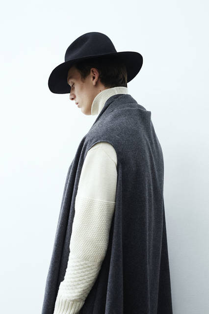 <strong>EN ROUTE｜アンルート</strong><br />2015-16年秋冬コレクション