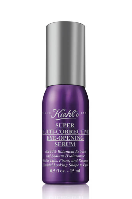 <strong>KIEHL’S  SINCE 1851｜キールズ</strong><br />キールズ アイセラム SP 5600円［15ml］<br />使用方法は、下まぶた、上まぶたの順にやさしくたたき込むようになじませるだけ。上下のまぶたどちらもケアすることが、はっきりとした目もとに導くポイント。コンパクトサイズで気軽にもち歩けるのもうれしい。