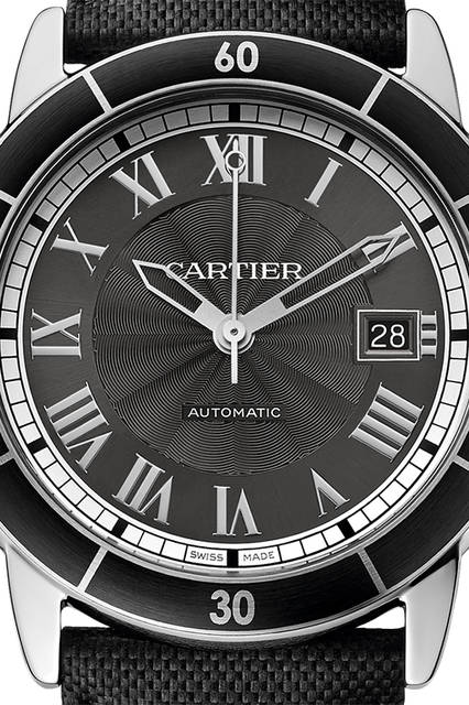 <strong>Ronde Croisière de Cartier</strong><br />Case: Stainless steel<br />Diameter: 42mm<br />Thickness: 9.7mm<br />Movement: Automatic (in-house Cal. 1847 MC)<br />Water resistance: 100m<br />Strap: Black calfskin with steel double adjustable deployant buckle<br />Price: ¥537,300<br /><br />Photo 2000©Cartier