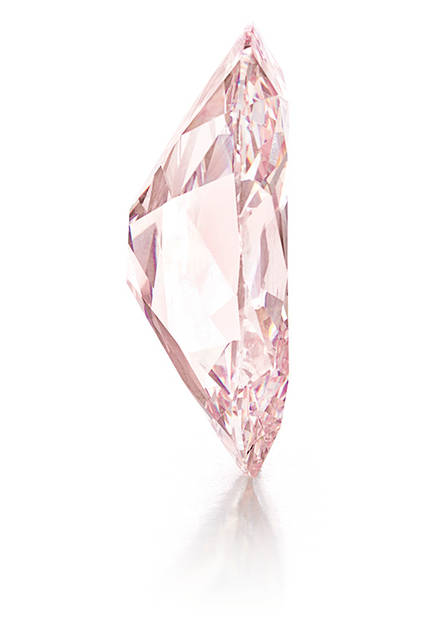 A 34.65-carat pink diamond from Golconda, offered at Christie's New York auction in April 2013. It sold for $39 million (approx. ¥4.8 billion) and is known as the "Princie Diamond" after an Indian prince.<br /><br />© Christie’s Images Ltd. 2015
