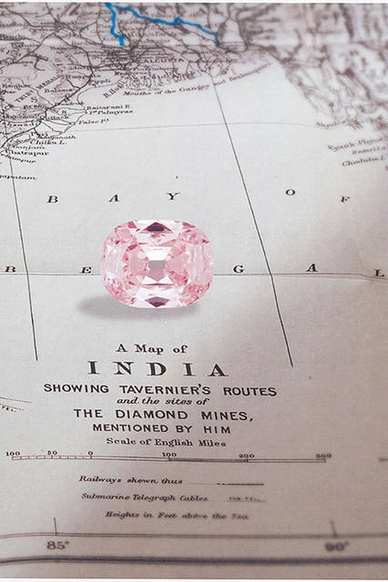 A 34.65-carat pink diamond from Golconda, offered at Christie's New York auction in April 2013. It sold for $39 million (approx. ¥4.8 billion) and is known as the "Princie Diamond" after an Indian prince.<br /><br />© Christie’s Images Ltd. 2015