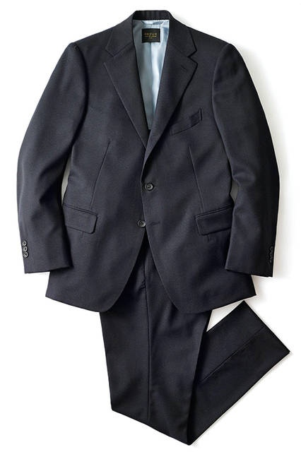 Suit ¥95,000 (ÉDIFICE)