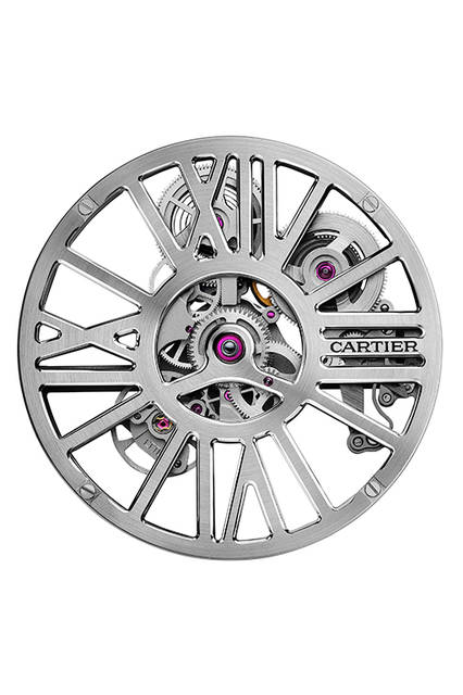 <strong>クレ ドゥ カルティエ スケルトン オートマティック</strong><br /> ケース｜パラジウム950<br /> 直径｜41mm<br /> 厚さ｜11.5mm<br /> ムーブメント｜自動巻き（Cal.9621MC）<br /> ストラップ｜アリゲーター<br /> 防水｜日常生活防水<br /> 価格｜■■万■■円（税込み）<br /><br />  Laziz Hamani© Cartier 2015