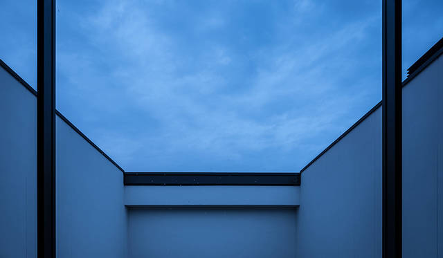 Photo by Tomooki Kengaku