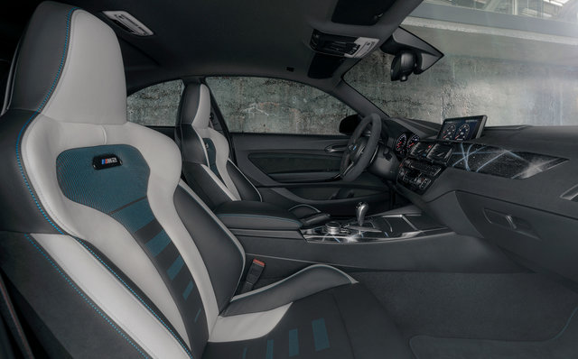 BMW M2 エディション デザインド バイ フューチュラ2000 インテリア