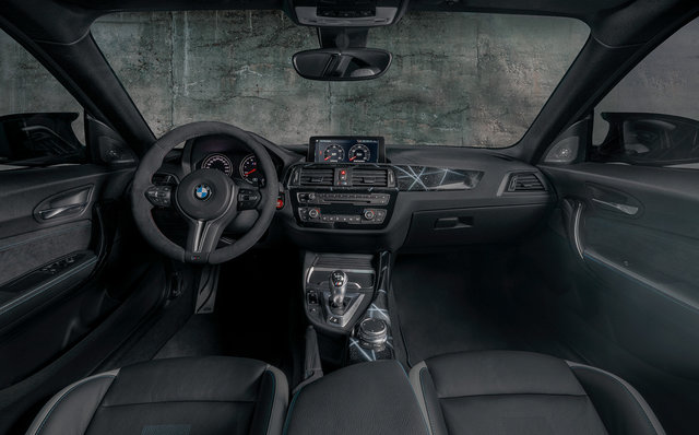 BMW M2 エディション デザインド バイ フューチュラ2000 インテリア