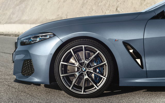 BMW 840i 