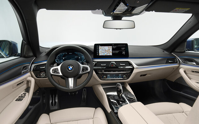 BMW 530e xDrive セダン インテリア