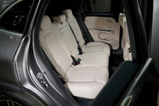 Mercedes-Benz GLA  メルセデス･ベンツGLA