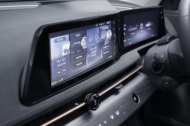 NISSAN Ariya 日産アリア