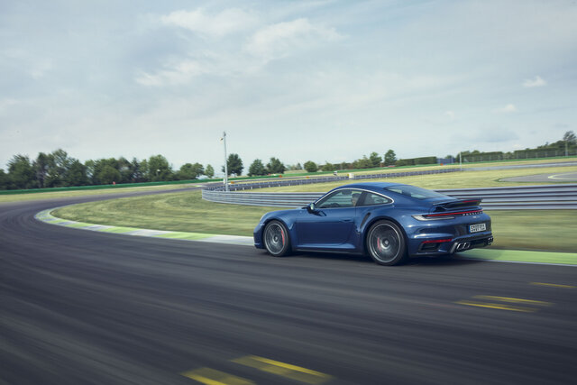 PORSCHE 911 Turbo ポルシェ911ターボ