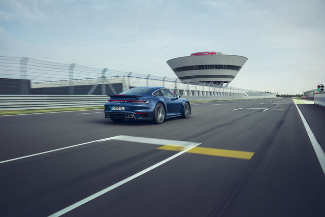 PORSCHE 911 Turbo ポルシェ911ターボ