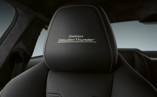 BMW M850i xDrive Edition Golden Thunder Interior