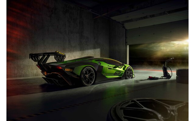 LAMBORGHINI Essenza SCV12 ランボルギーニEssenza SCV12