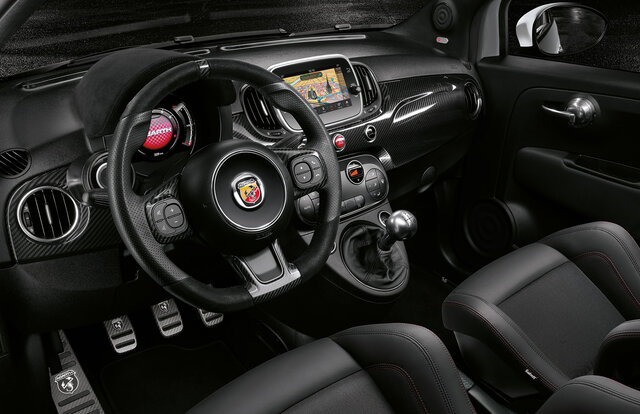 Abarth 595 esseesse アバルト595 エッセエッセ  Abarth 595C esseesse アバルト595C エッセエッセ