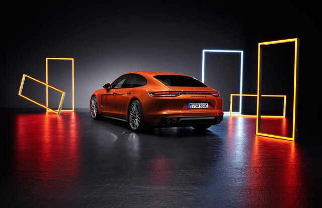 PORSCHE Panamera ポルシェ パナメーラ