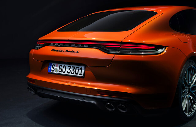 PORSCHE Panamera ポルシェ パナメーラ