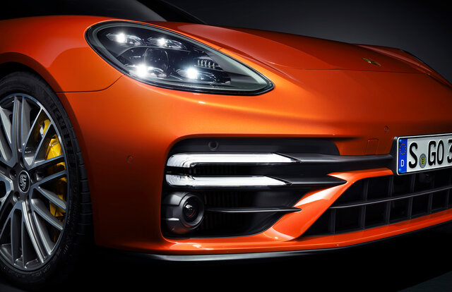 PORSCHE Panamera ポルシェ パナメーラ