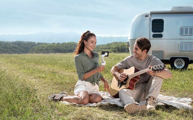 DJI Unveils New Smartphone Stabilizer, "DJI OM 4" | DJI