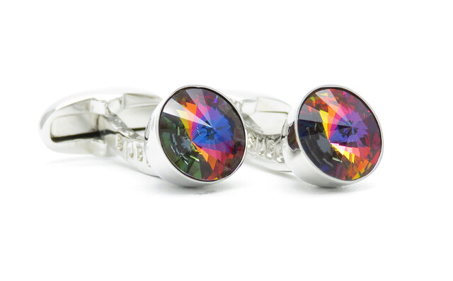A New Collection from a Renowned Cufflink Maison, Perfecting the Universal Dress-Up Style | Louis FAGLIN