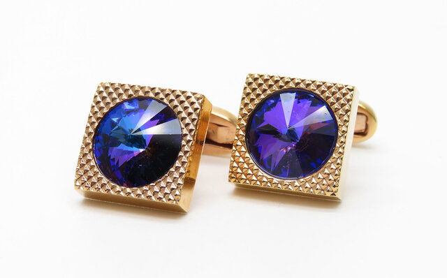 A New Collection from a Renowned Cufflink Maison, Perfecting the Universal Dress-Up Style | Louis FAGLIN