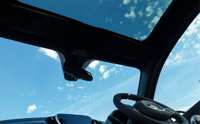 Limited Edition with an Airy Interior and Manual Transmission | FIAT