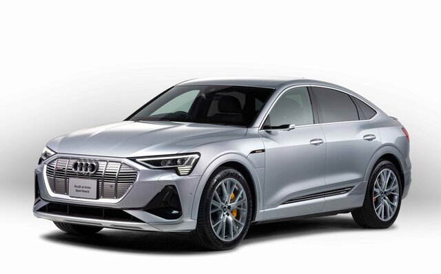 アウディの電動化攻勢尖兵、アウディ「e-tronスポーツバック」が発売｜Audi