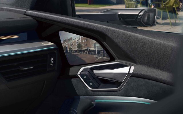 アウディの電動化攻勢尖兵、アウディ「e-tronスポーツバック」が発売｜Audi