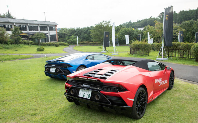タウンスピードでも楽しい──ランボルギーニ ウラカンEVOの後輪駆動モデルに公道試乗｜Lamborghini