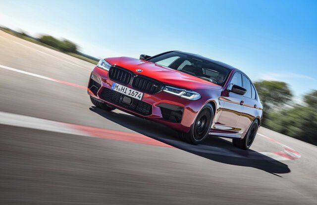 BMW、5シリーズベースの高性能モデル、M5とM550i xDriveを発売｜BMW