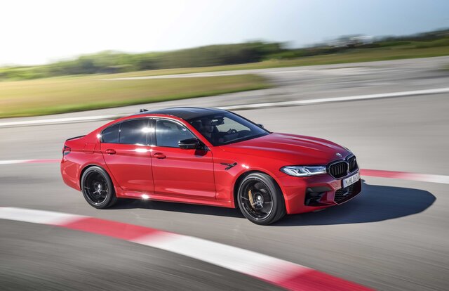 BMW、5シリーズベースの高性能モデル、M5とM550i xDriveを発売｜BMW