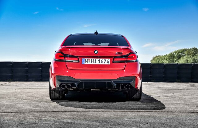 BMW、5シリーズベースの高性能モデル、M5とM550i xDriveを発売｜BMW