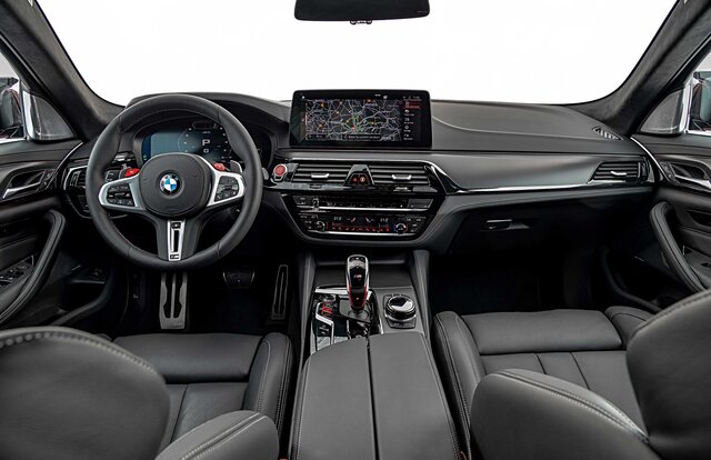 BMW、5シリーズベースの高性能モデル、M5とM550i xDriveを発売｜BMW