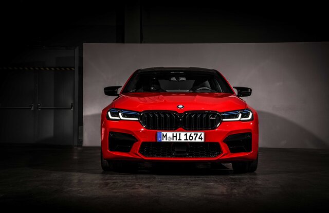 BMW、5シリーズベースの高性能モデル、M5とM550i xDriveを発売｜BMW