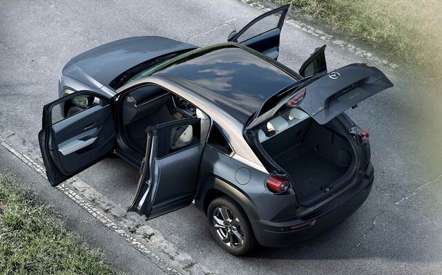 マツダ、新型クロスオーバーSUV「MX-30」を発表｜Mazda