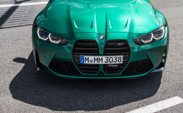 BMW、新型M3セダンとM4クーペを発表｜BMW