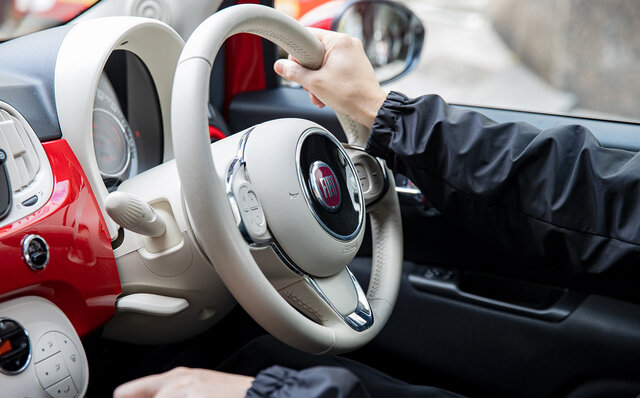 ムラカミカイエがフィアット 500と繰り広げる東京クルーズ｜FIAT