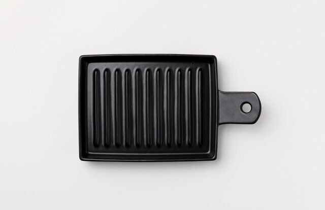 直火と遠赤外線効果で極上のトーストをつくる、パン専用の陶器プレート｜Cook very