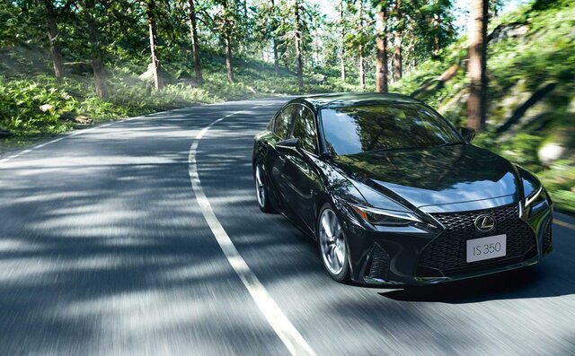 マイナーチェンジしたレクサスIS発売開始｜LEXUS