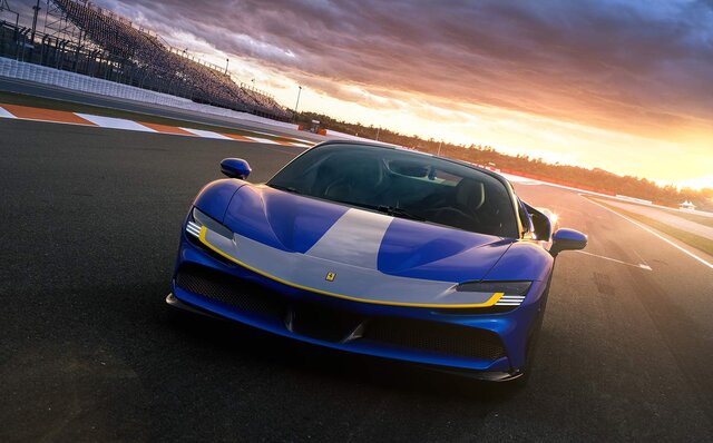 Ferrari's mass-produced open-top PHEV model, the "SF90 Spider," makes its debut | Ferrari