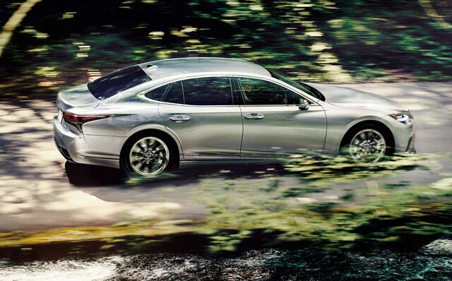 レクサスのフラッグシップモデル、LSがマイナーチェンジ｜LEXUS