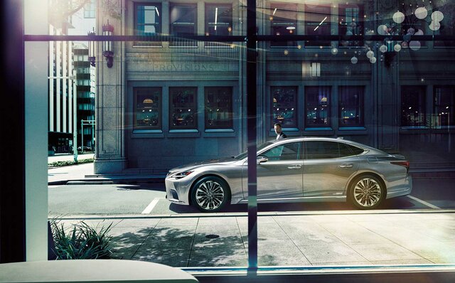 レクサスのフラッグシップモデル、LSがマイナーチェンジ｜LEXUS
